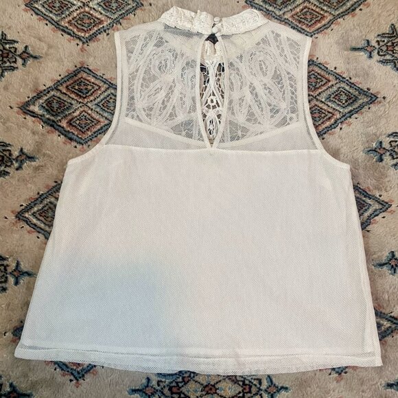 Stunning Topshop Crocheted Lace & Mesh Sleeveless Blouse - Size 4 - Picture 2 of 16